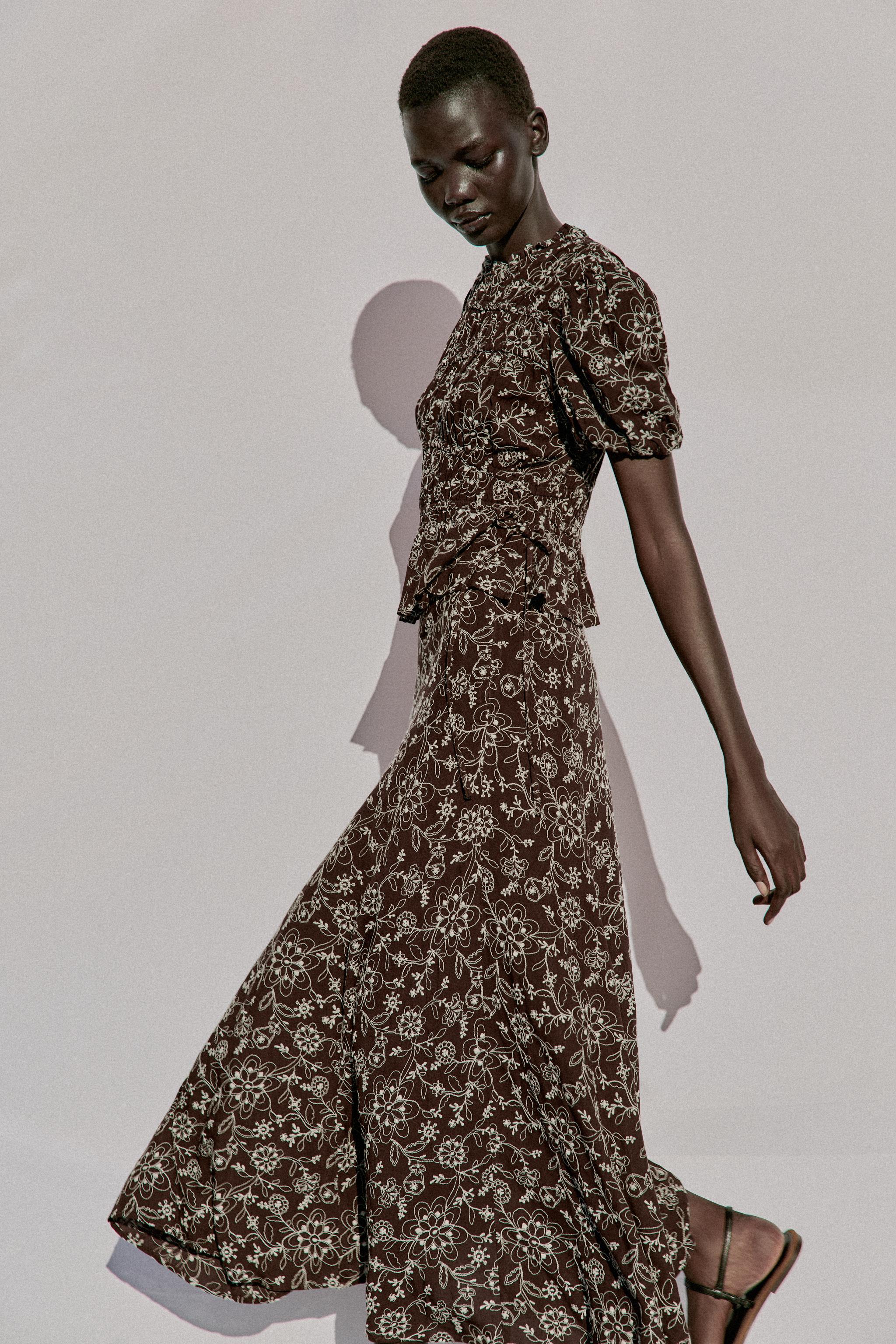 EMBROIDERED MIDI SKIRT